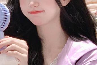 花漾show – 温柔不止于绮里嘉ula的私拍图集，简直是打脸那些觉得”温柔”无用的人！.txt