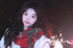 蜜桃社 – 丰富多彩的小魔女lily豹纹私房美图，带你探索不一样的美！.txt