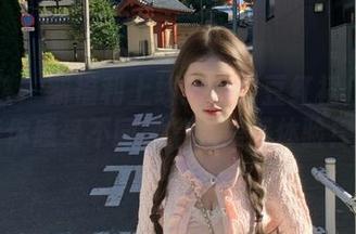 袜啵啵 – 新福利上线：小甜豆红裙作品集，带你感受不同寻常的美感体验！.txt