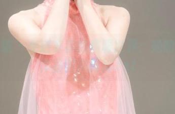 袜啵啵 – 走进苏苏的和服世界：她的独特作品图库揭秘.txt