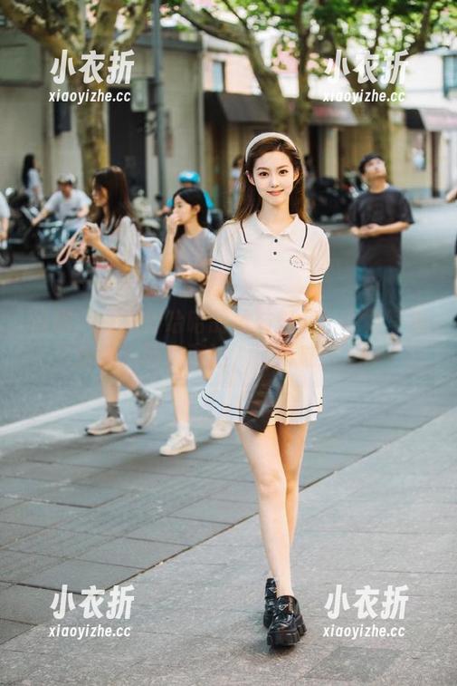 袜涩 - 探索刘哈哈的丝袜魅力：胡同写真合集，网盘直达，别错过！.txt