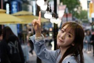 语画界 – 夏小雅与连衣裙的完美邂逅，写真照片带你走进夏天.txt