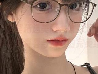 语画界 – 梳理精选美图，徐莉芝Booty在死库水中展现青春与活力的完美结合.txt