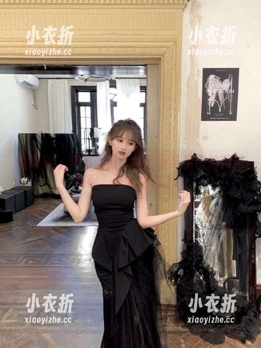 语画界 - 高清图集：沐若昕与吊带的完美搭配，时尚之旅.txt