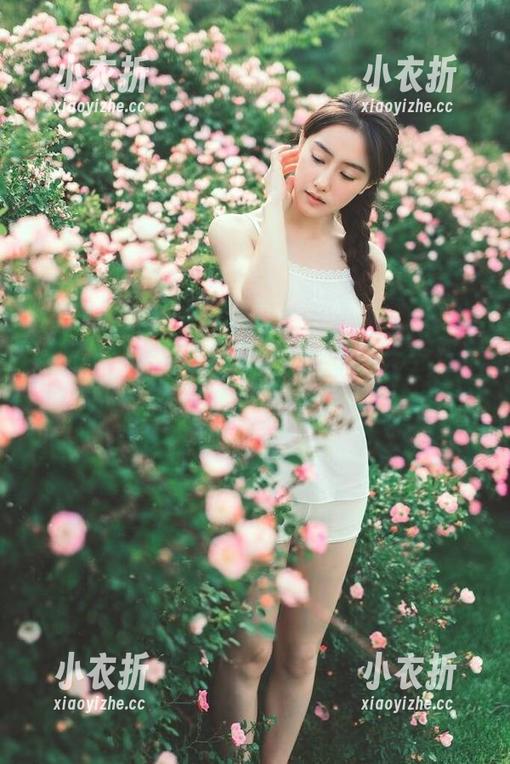 语画界 - 程程程的条纹黑丝吊袜无圣光合集，时尚与诱惑的完美结合！.txt