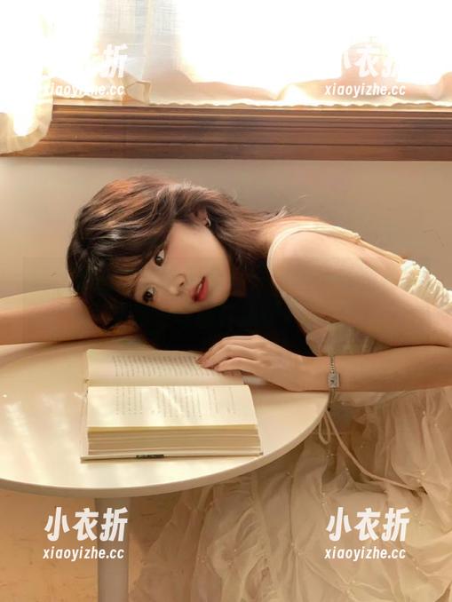 轻兰映画 轻兰映画性感资源分享:黑丝学妹图包,带你领略别样风情!.txt