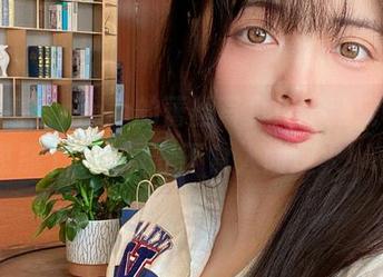 当阿寨寨ninja的蕾丝写真成了新宠，照片里那个女人真是不食人间烟火！.txt