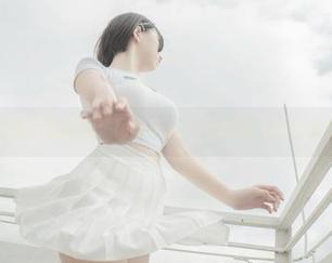 精致蓝色奶油蛋糕套图：阿薰kaOri的甜蜜诱惑与优雅风格.txt