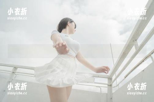 精致蓝色奶油蛋糕套图：阿薰kaOri的甜蜜诱惑与优雅风格.txt
