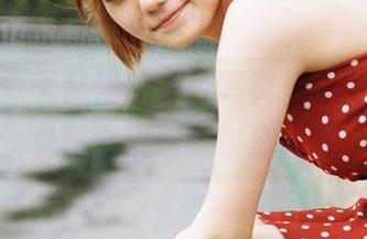 雅拉伊 – 天蓝酱的居家写真作品分享，记录每个温馨的时刻.txt