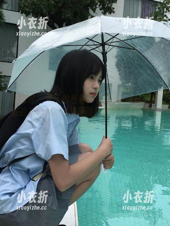 青豆客 - 夏天的色彩：下载Kiren_程程程的精彩夏日写真原图，感受艺术的灵动！.txt