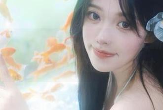 青豆客 – 最新王语纯温柔美图更新，唤醒你内心最柔软的感受.txt