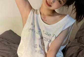 青豆客 – 在无圣光的光影中，发现莫雅淇油亮图集的独特魅力.txt