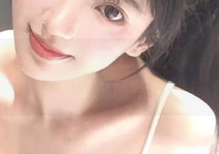 青豆客 – 当无圣光撞上职业装，谭晓彤的原图完美诠释职场新风尚！.txt