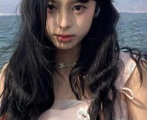 青豆客 – 在无圣光的烘托下，谭晓彤奶牛写真展现生活的另一面.txt
