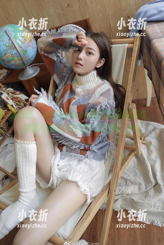魅妍社 - 大白兔emma的圣诞私拍写真，甜蜜与美丽并存的节日盛典！.txt