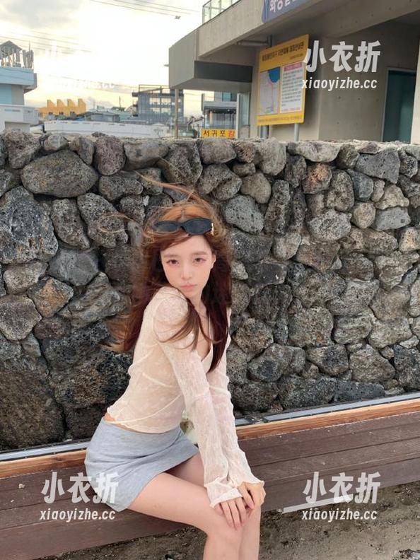 魅妍社-小热巴 魅妍社 - 小热巴全新高清写真集:让你沉醉于她美足的迷人魅力.txt