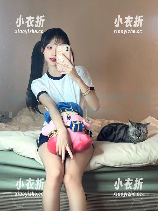 微密圈 - 黑饱宝泳衣写真高清呈现，瞬间抓住每个动人的照片.txt